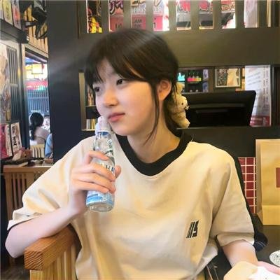 背骑少女 缩略图